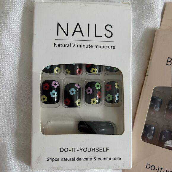 New Press on Assorted Nails Lot Square, Almond, Round - Picture 8 of 8